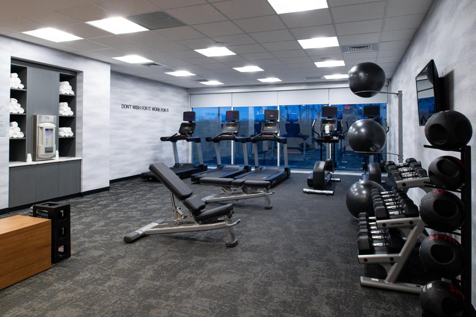 Fairfield Inn & Suites By Marriott Charlotte University Research Park Zewnętrze zdjęcie